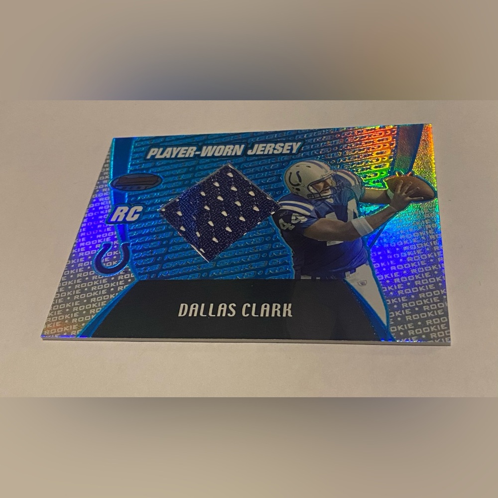Dallas Clark 2003 RC Rookie Rare insert! Topps Football Card Refractor insert - Picture 4 of 4